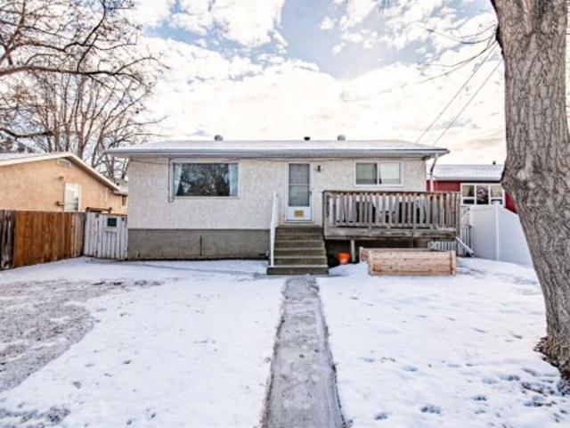 House for sale in Alberta