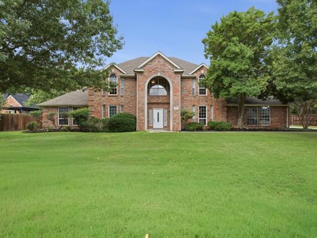 House for sale in Highland Meadows, Colleyville