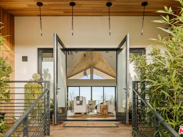 House for sale in Malibu, California