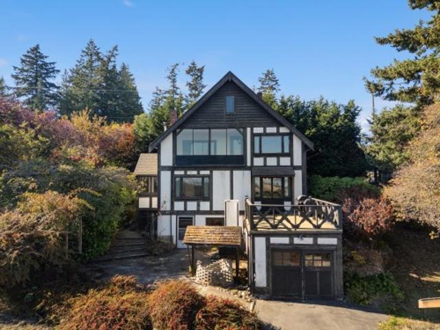 House for sale in Cordova Bay, Saanich