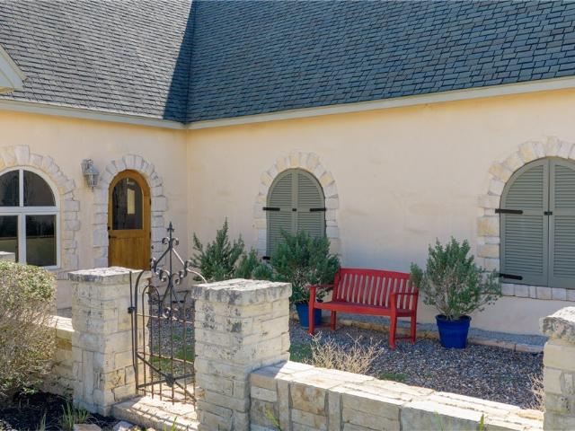 Farm for sale in Edgar, Cuero