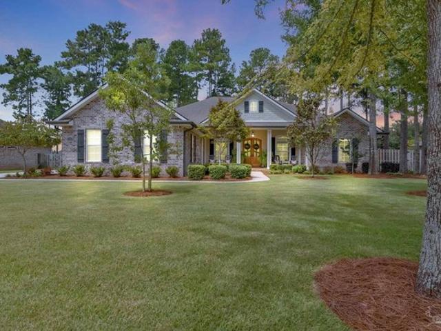 House for sale in Pace, Florida