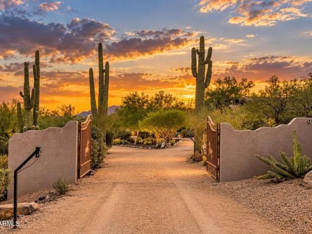 House for sale in Cave Creek, Arizona