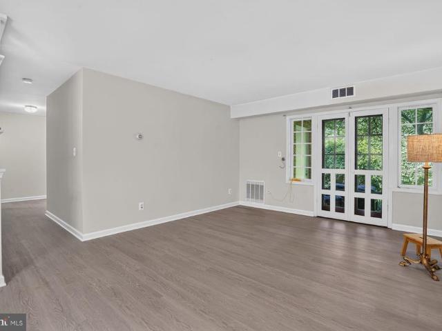 Condo for sale in West Springfield, Fairfax County