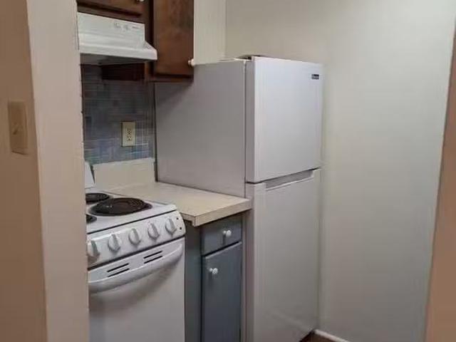 Condo for rent in Hampton