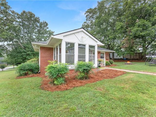 House for sale in Lula, Georgia