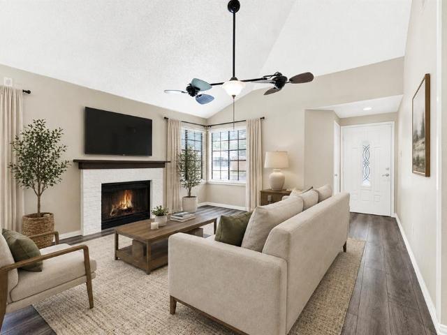 Townhouse for sale in Arlington, Texas