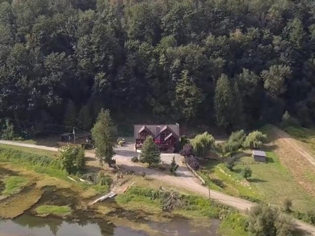 House for sale in Agassiz House for sale in Agassiz