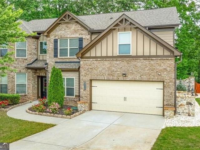 House for sale in Flowery Branch, Georgia