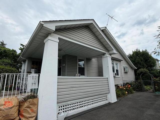 House for sale in Passaic, New Jersey