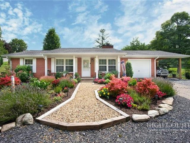 House for sale in Avery, North Carolina