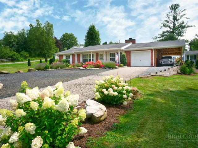 House for sale in Avery, North Carolina
