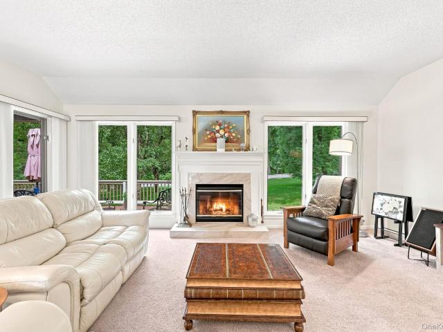 Condo for sale in Amawalk, New York
