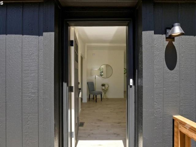 House for sale in White Salmon, Washington