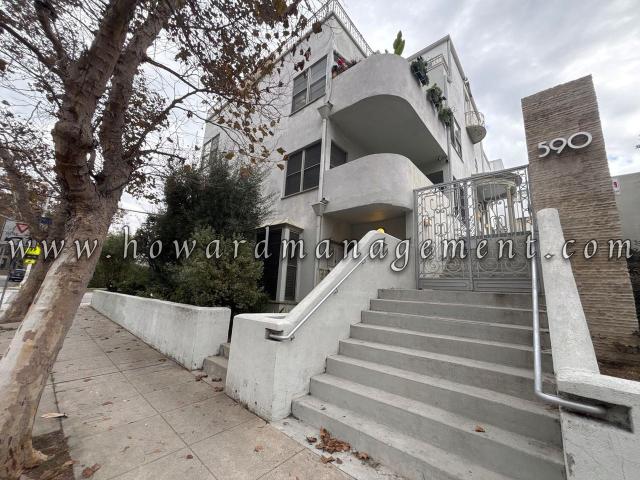 Apartment for rent in Canoga Park, California