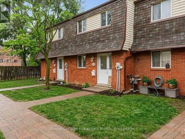 Townhouse for sale in Collingwood, Ontario