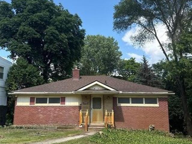 House for sale in Clarkston, Michigan