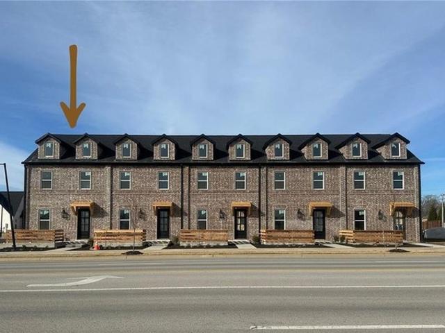 Townhouse for sale in Rogers, Benton County