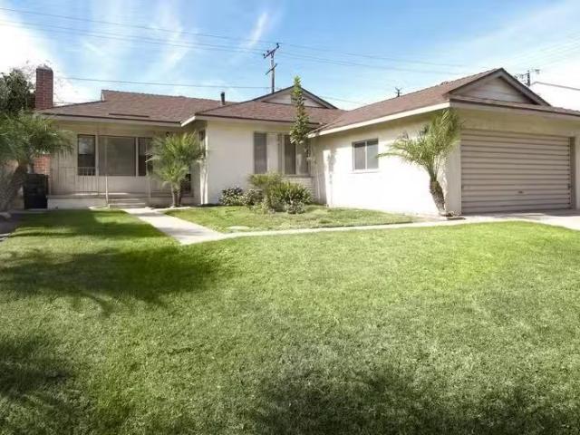 House for rent in Long Beach