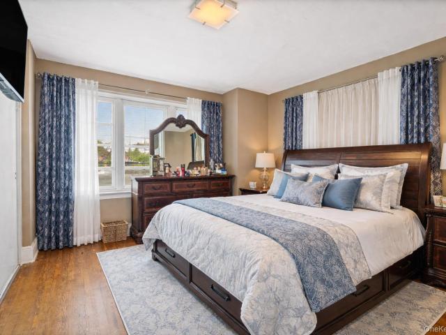 House for sale in Queens, Arverne
