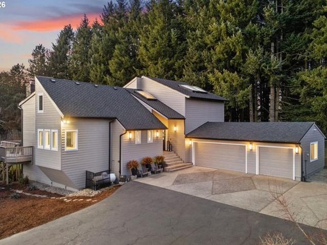 House for sale in Oregonia