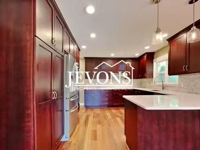 House for rent in Renton