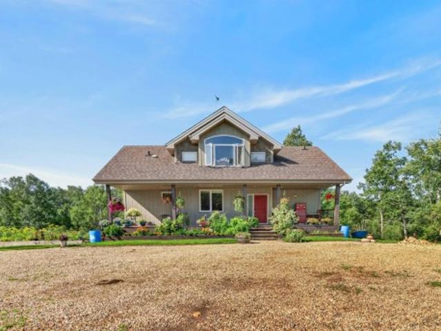 House for sale in Alberta