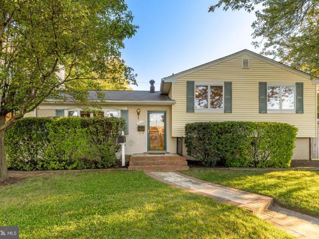 House for sale in Carlin Springs, Arlington