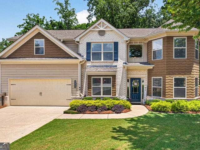 House for sale in Flowery Branch, Georgia