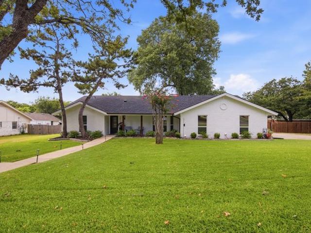 House for sale in Colleyville, Texas