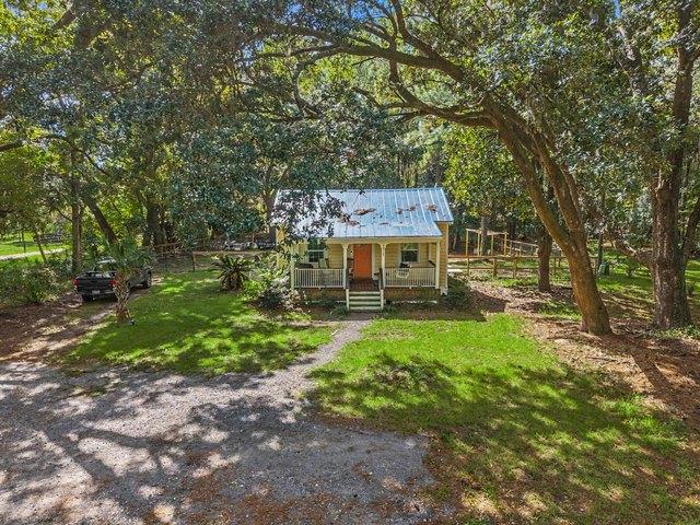 House for sale in Ravenel, Charleston County