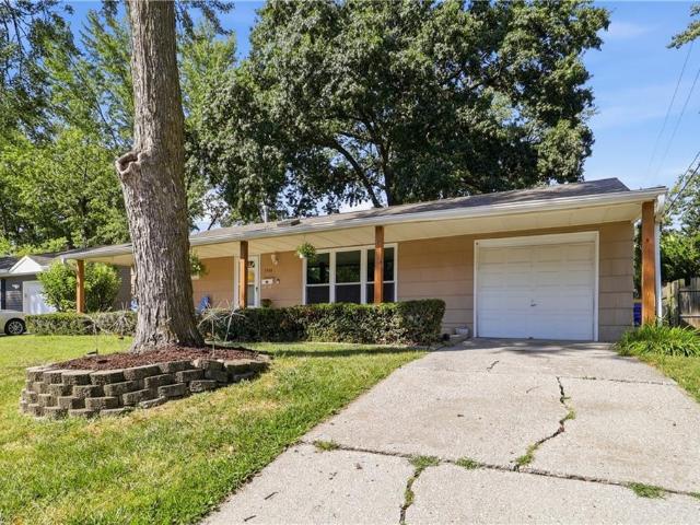 House for sale in Gladstone, Missouri