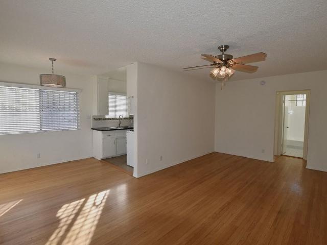 Apartment for rent in North Hollywood Neighborhood Council District, Canoga Park