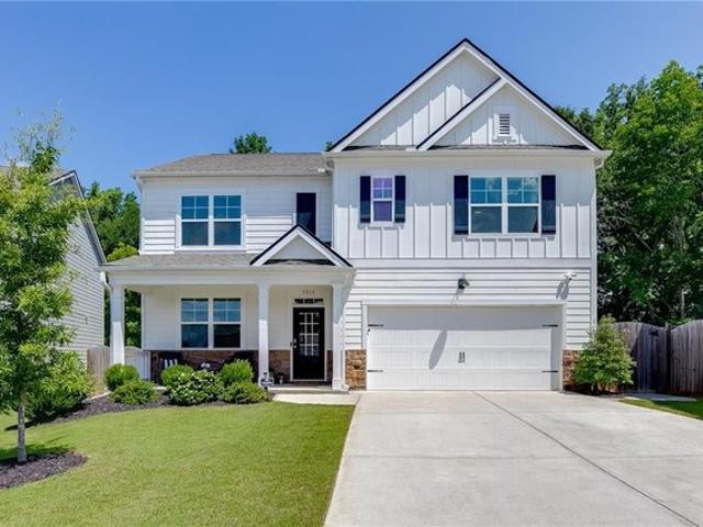 House for sale in Flowery Branch, Hall County