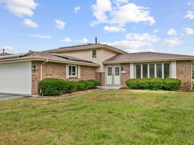 House for sale in Alsip, Illinois