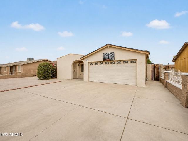 House for sale in Laveen, Arizona