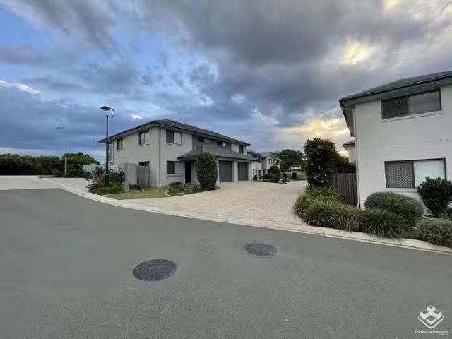 House for rent in Ross Creek, Victoria