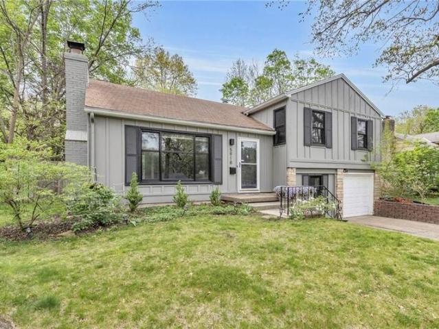 House for sale in Prairie Village