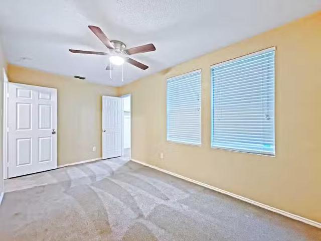 Condo for rent in Carrollton