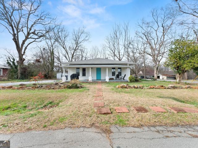 House for sale in Lula, Georgia