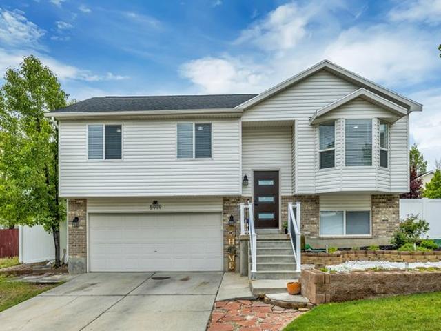 House for sale in West Jordan, Utah