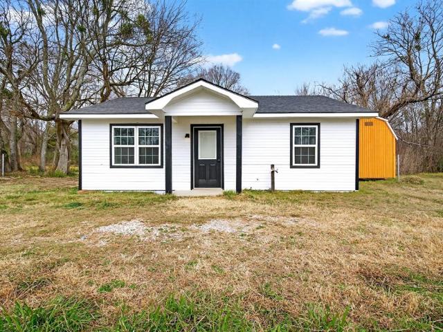 House for sale in Henderson, Texas