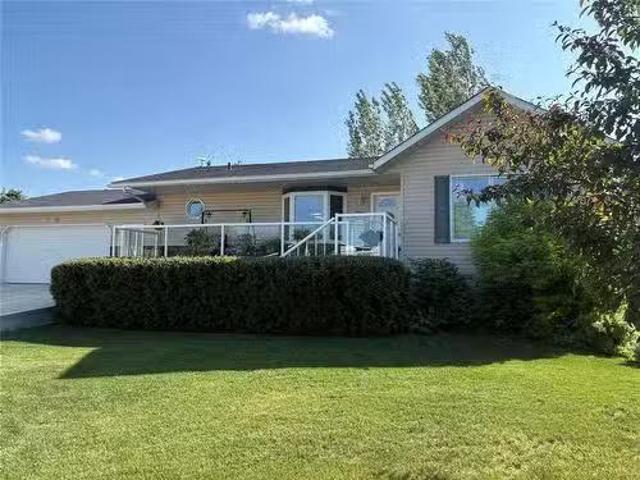 House for sale in Killarney, Manitoba