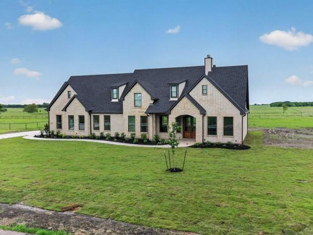House for sale in Hunt, Texas