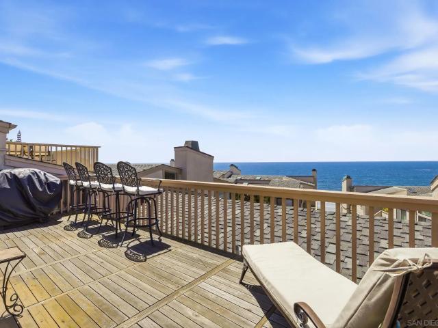 Condo for sale in Solana Beach, California