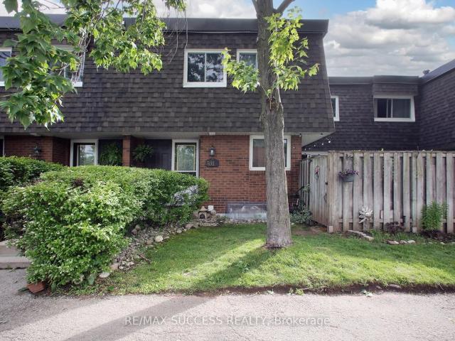 Condo for sale in Woburn, Ontario