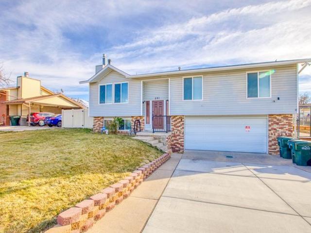 House for sale in Tooele, Utah