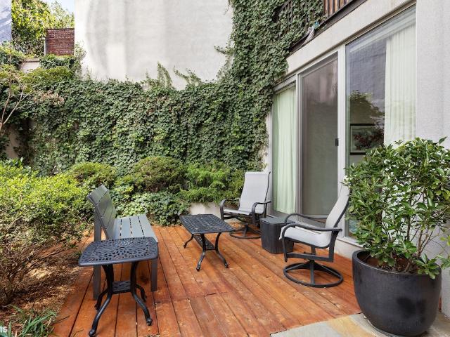 Condo for sale in Arverne, New York