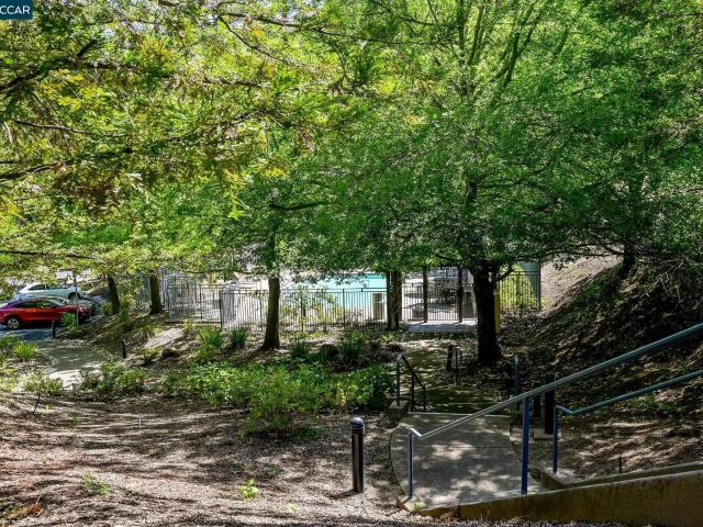 Condo for sale in Walnut Creek, California
