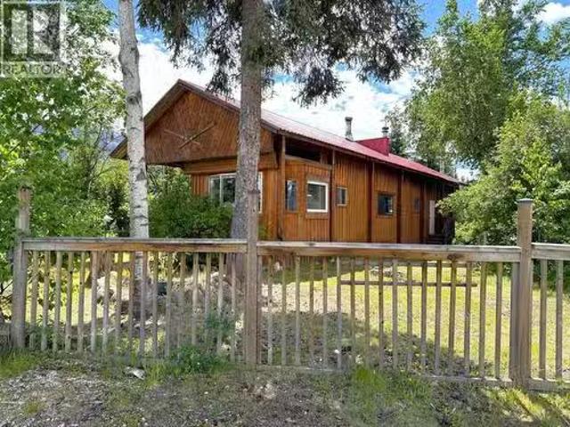House for sale in Blue River, Area B (Thompson Headwaters)